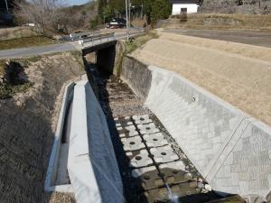 片野川復旧後１