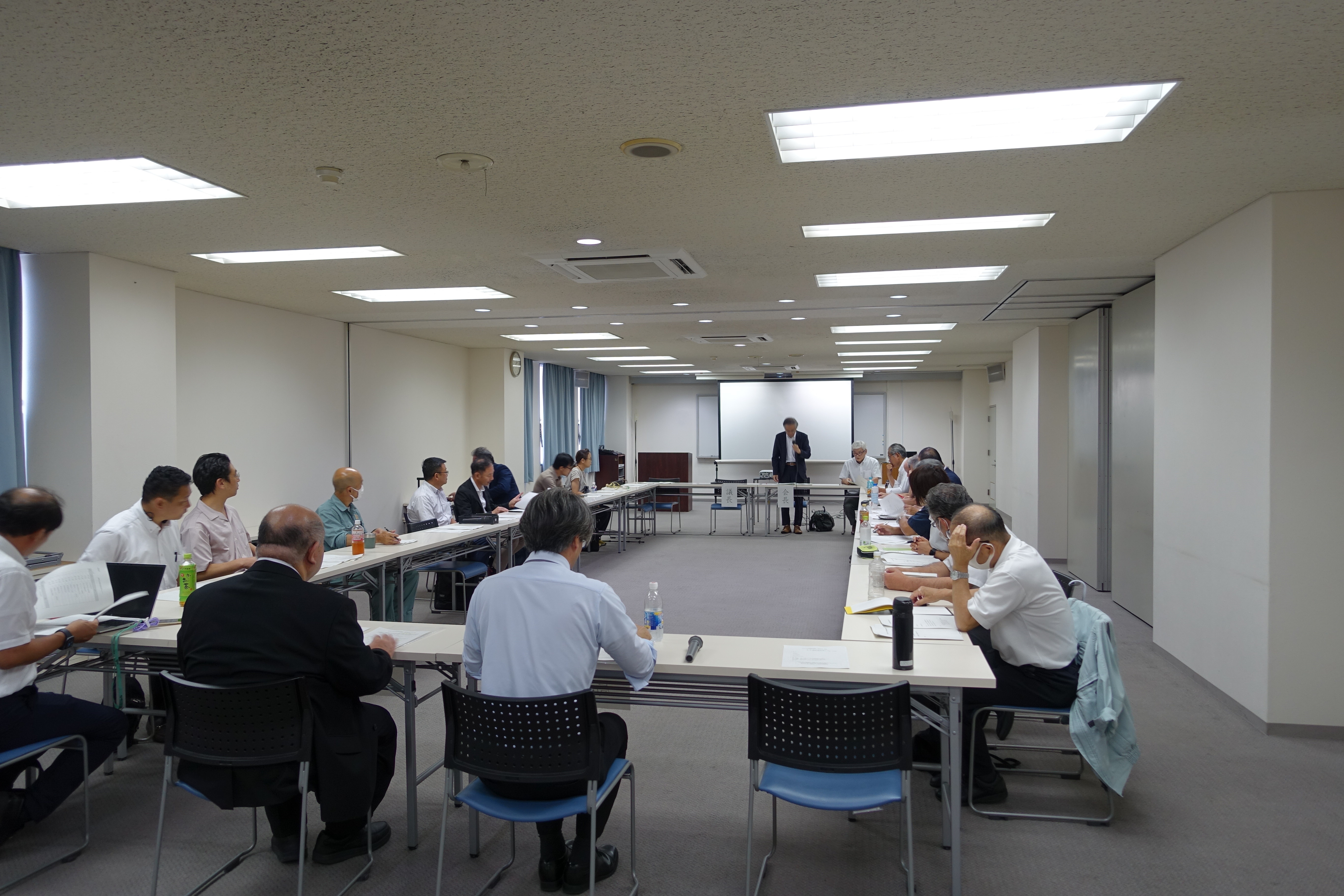 総会の様子