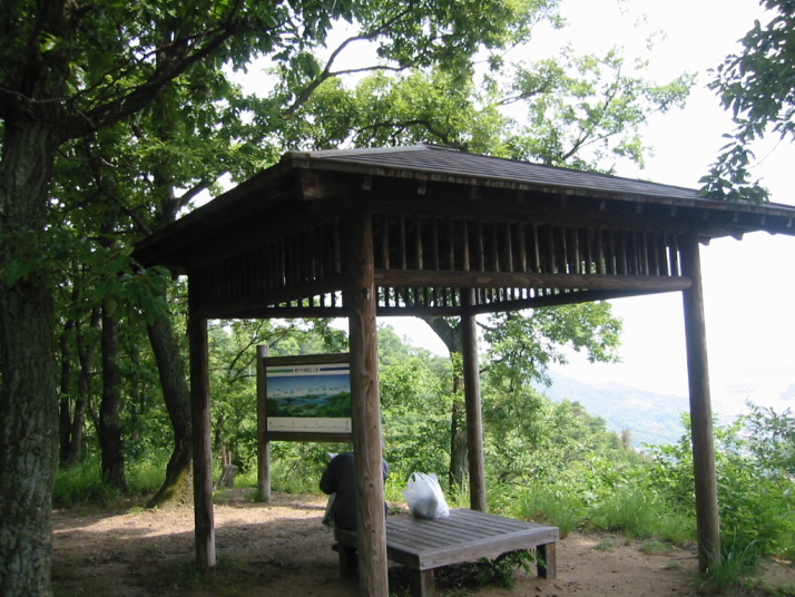 青影山休憩所