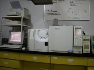 ガスクロマトグラフ質量分析計
