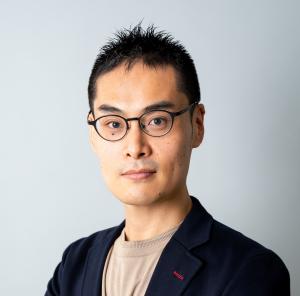 岡田先生顔写真