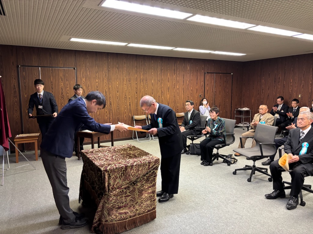 世羅町公衆衛生推進協議会の受彰の様子