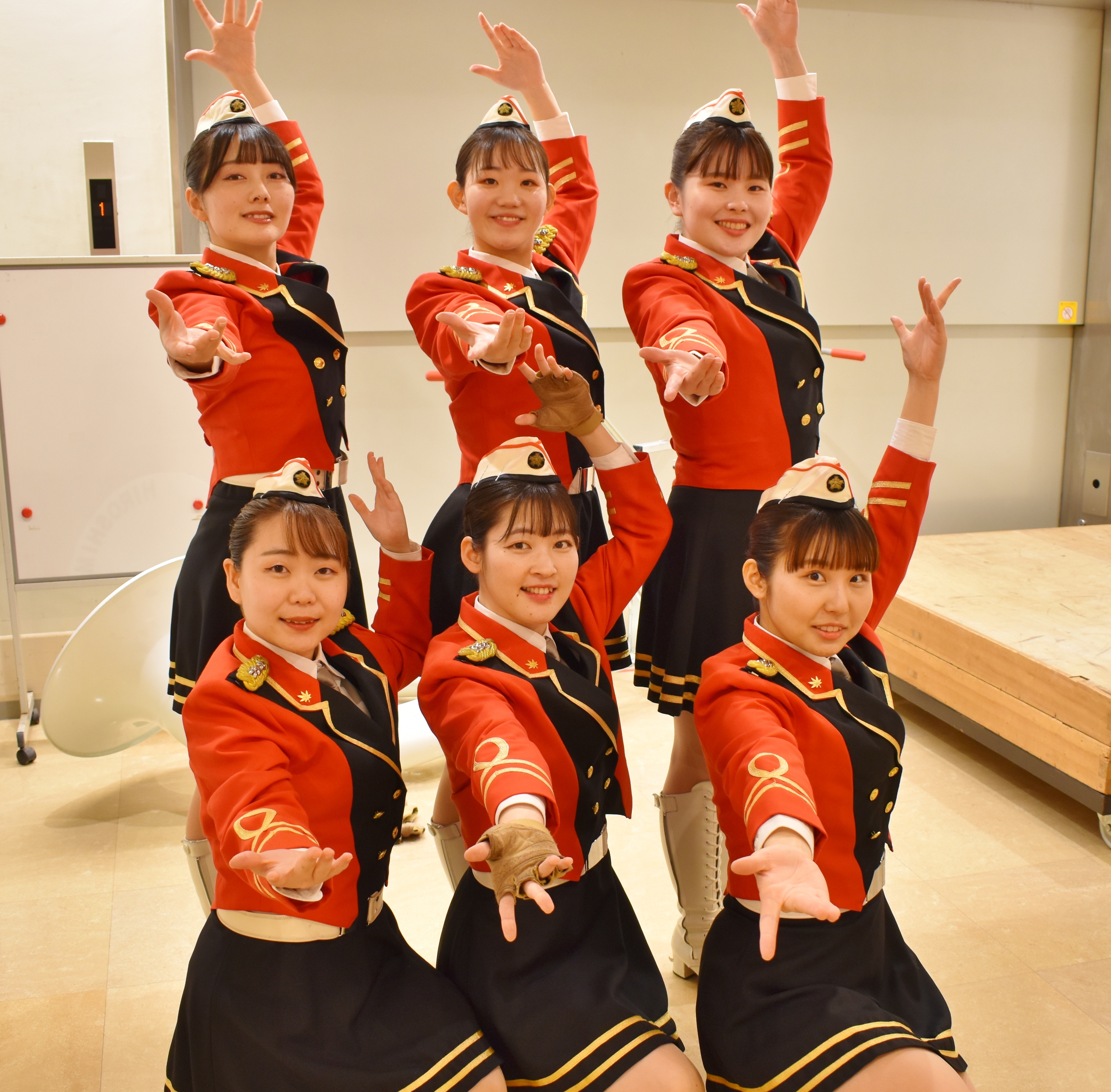 カラーガードの集合写真