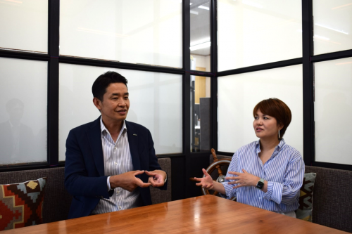 立石良典社長と立石理恵専務