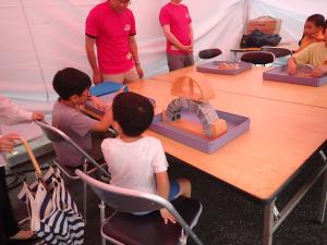 積み木でアーチ橋