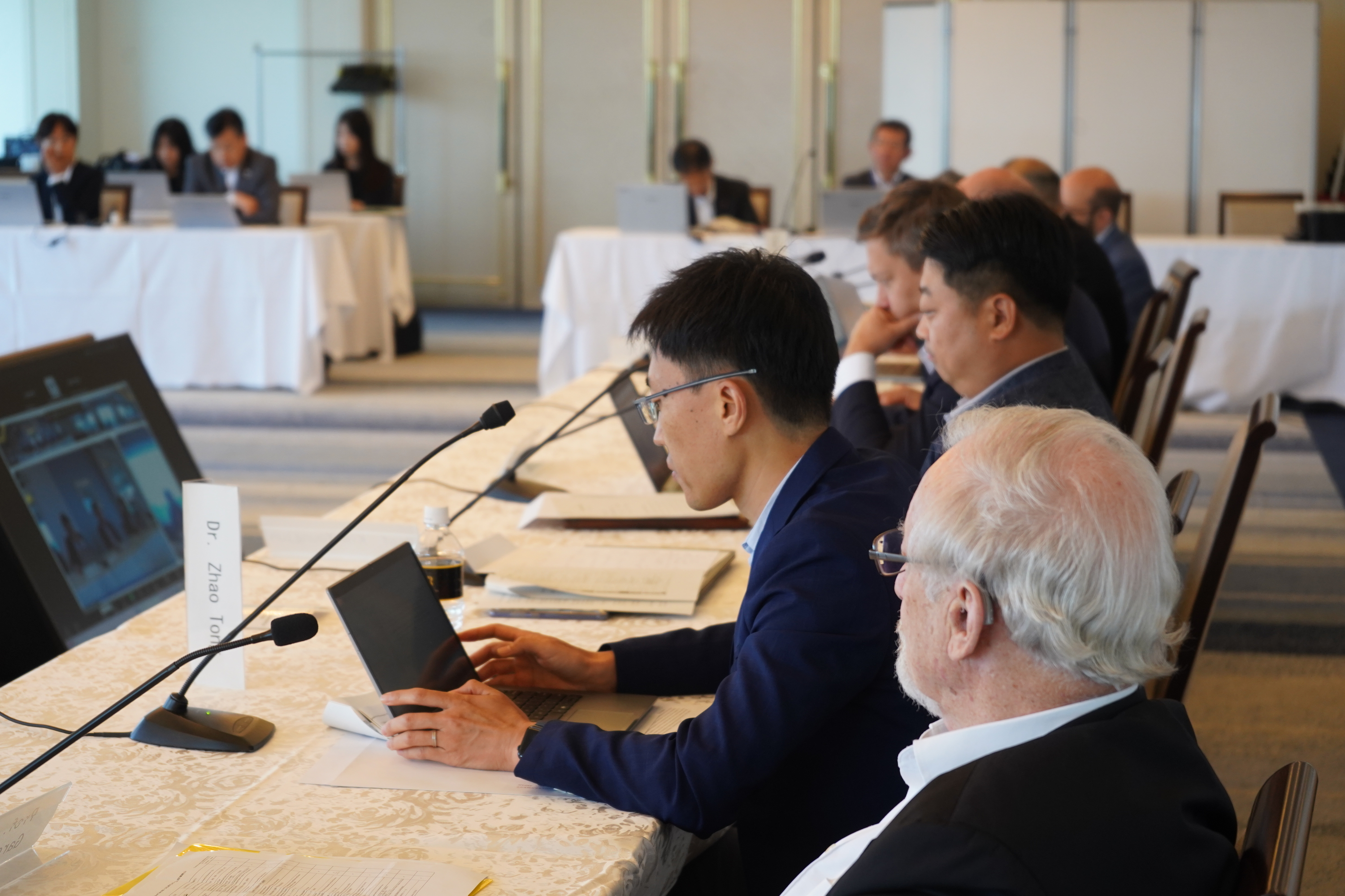 Scene from the Hiroshima Roundtable 2025(2)