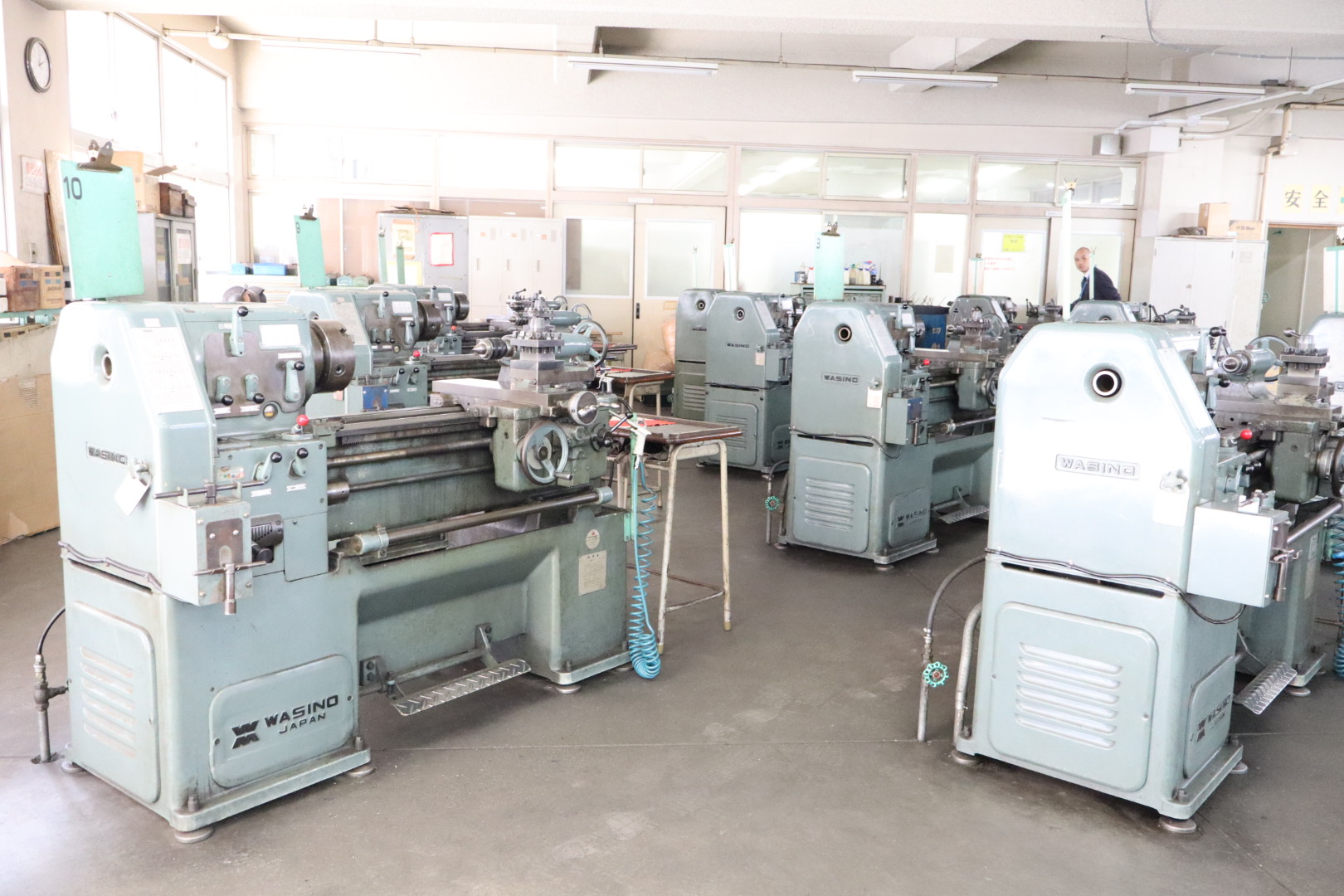 10台程度の旋盤