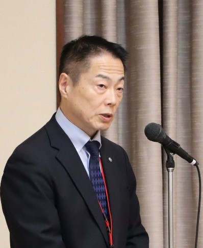 竹重参事官