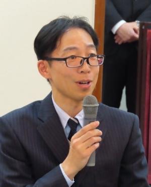権蛇委員