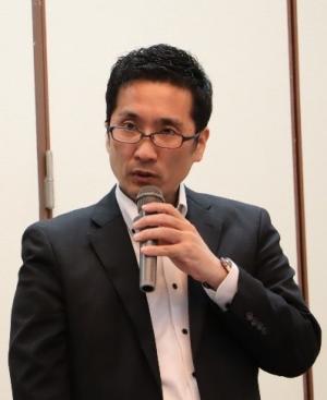 香取委員
