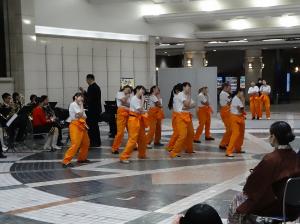 瀬戸内高校ダンス部によるコラボステージ