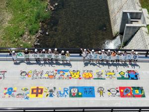 ドローンによる記念撮影その３（５年生）