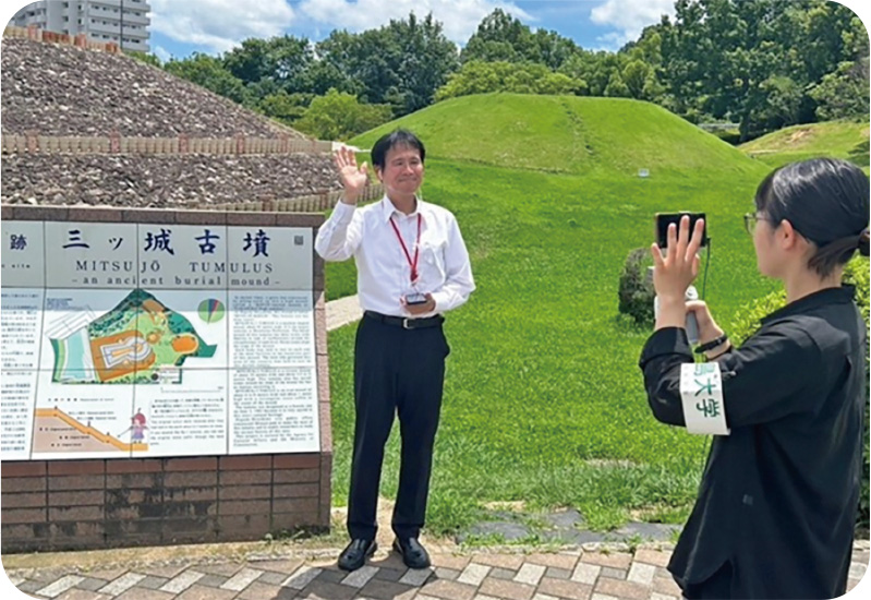 様々な現場から中継する様子