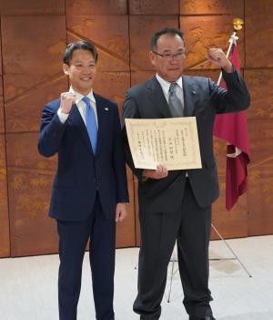 副知事との記念撮影３